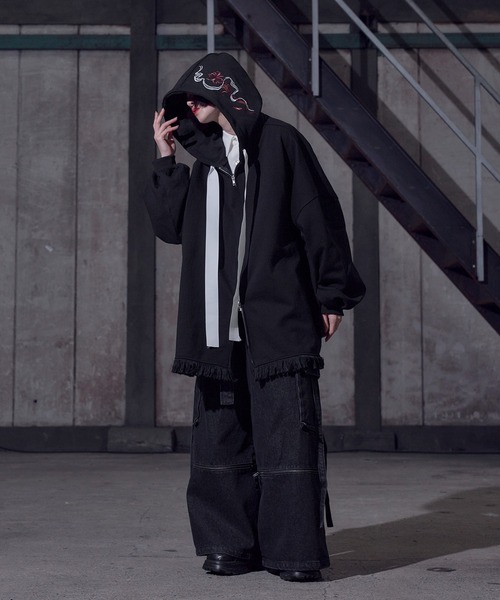 彼岸花刺繍ビックフーディ（パーカー）｜狐独（コドク）のファッション