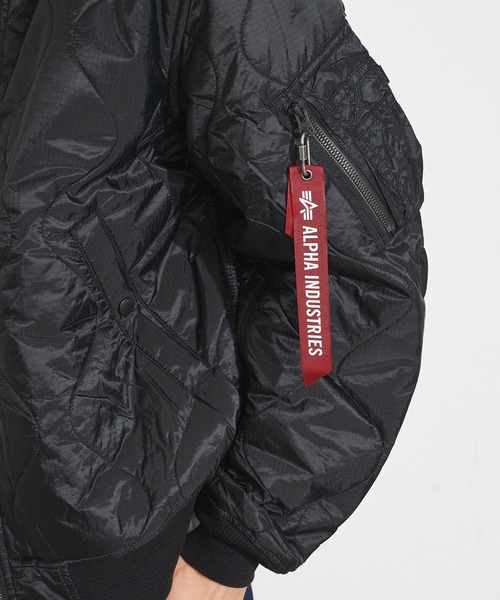 Alpha Industries（アルファインダストリーズ）の「キルティングMA-1