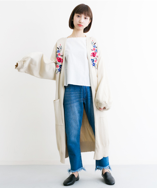 MERLOT（メルロー）の「花刺繍ロングニットカーディガン4892