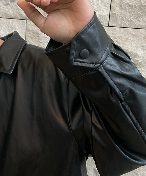 ヴィンテージライクな雰囲気がたまらない。オーバーサイズ PUレザー