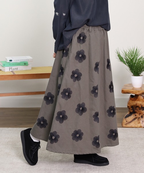EMAGO 大柄花刺繍ｽｶｰﾄ（スカート）｜Emago（イマゴ）のファッション