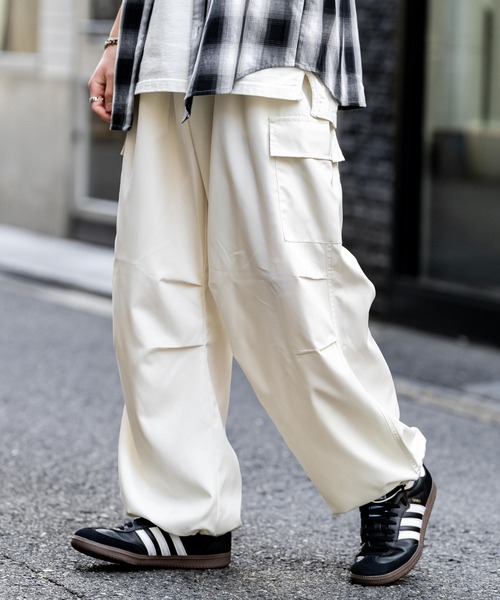 Rocky Monroe（ロッキーモンロー）の「ナイロンテック パラシュート