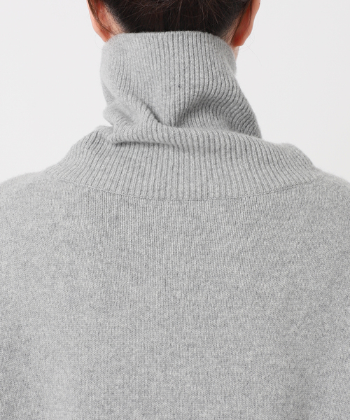 Deuxieme Classe（ドゥーズィエムクラス）の「Aries タートルネック