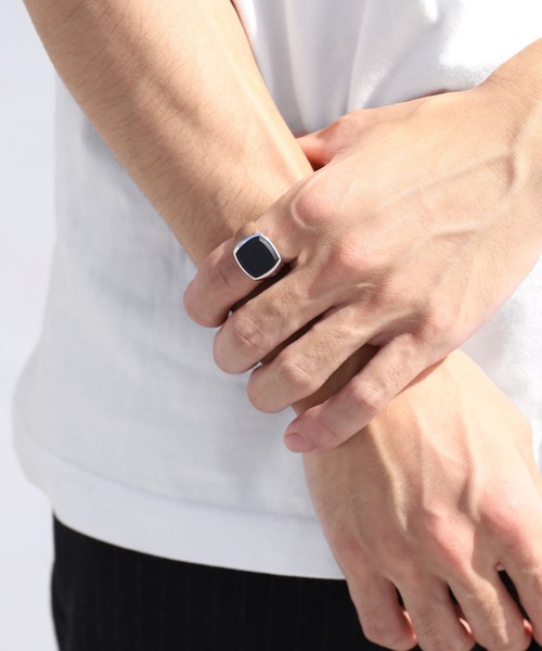 TOM WOOD（トムウッド）の「TOM WOOD/トムウッド Cushion リング 指輪