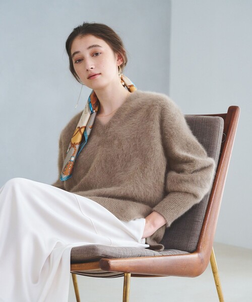 フォックスカシミヤ Vネック ニット（ニット/セーター）｜UNITED