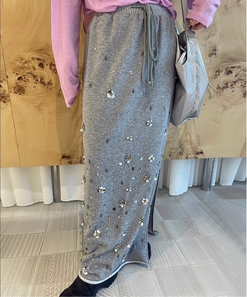 Ameri（アメリ）の「BIJOU MOTIF SWEAT SKIRT（スカート）」 - WEAR
