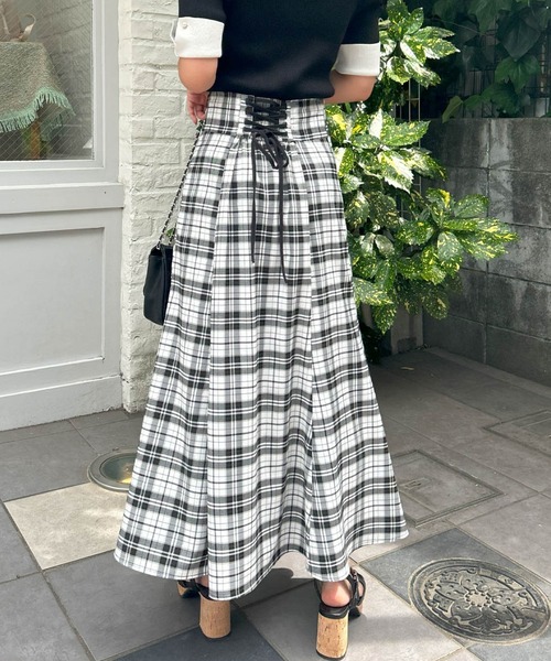 INGNI（イング）の「BackレースUPチェック柄マーメイドスカート