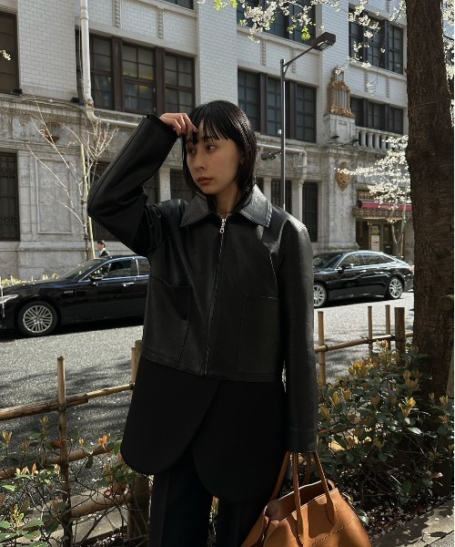 Ameri（アメリ）の「2WAY COMPACT SYNTHETIC LEATHER JACKET
