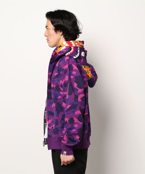 A BATHING APE（アベイシングエイプ）の「COLOR CAMO TIGER SHARK WIDE