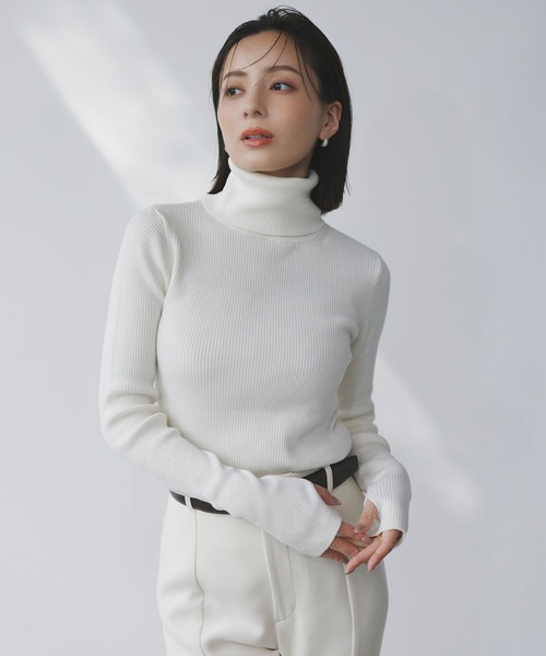 anuans（アニュアンス）の「カシミヤブレンドフィットリブニットプル