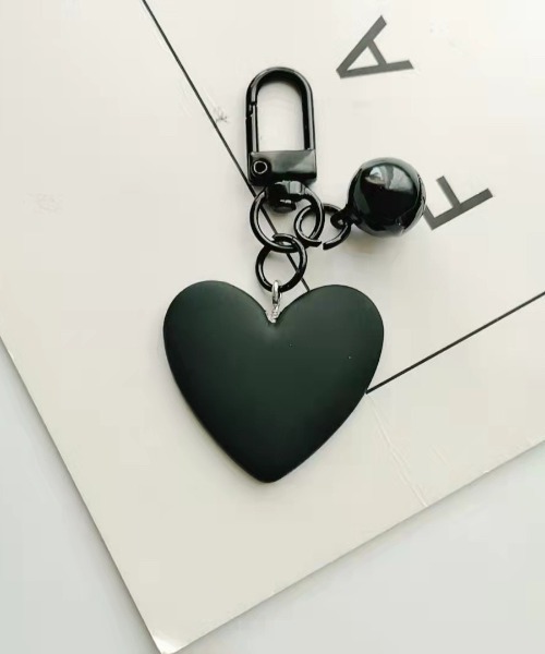 セール】マットハートキーホルダー（キーホルダー）｜E&C closet