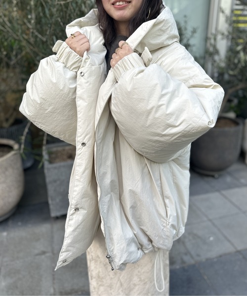 A part by（アパートバイ）の「エアサーマルフードブルゾン（ダウン