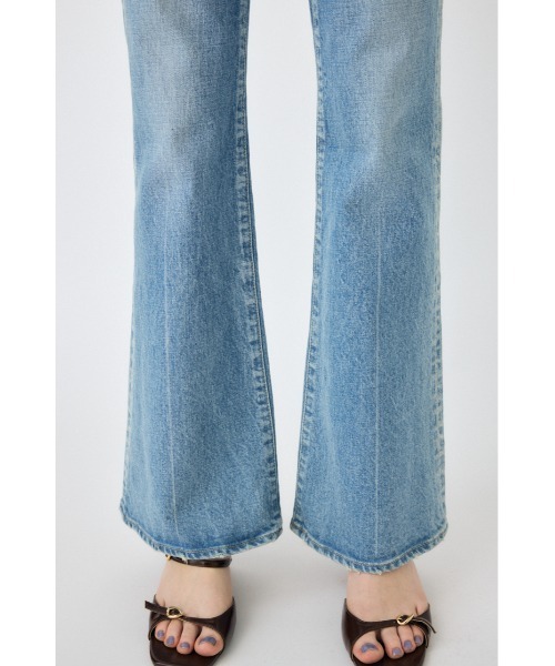 MVS L/BLU FLARE(L)（デニムパンツ）｜MOUSSY（マウジー）の