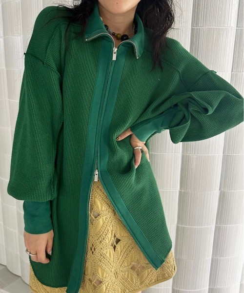 Ameri（アメリ）の「SWITCHING THERMAL ZIP UP TOPS（その他トップス