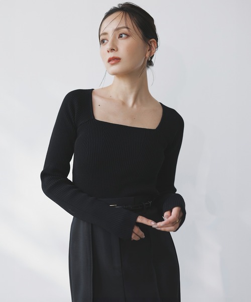 anuans（アニュアンス）の「カシミヤブレンドデコルテリブニットプル