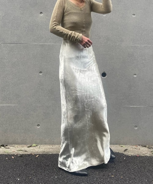 ENOF（イナフ）の「velvet long skirt（スカート）」 - WEAR