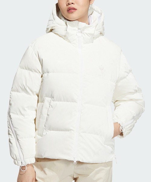 adidas（アディダス）の「総柄プリント ダウンジャケット / アディダス