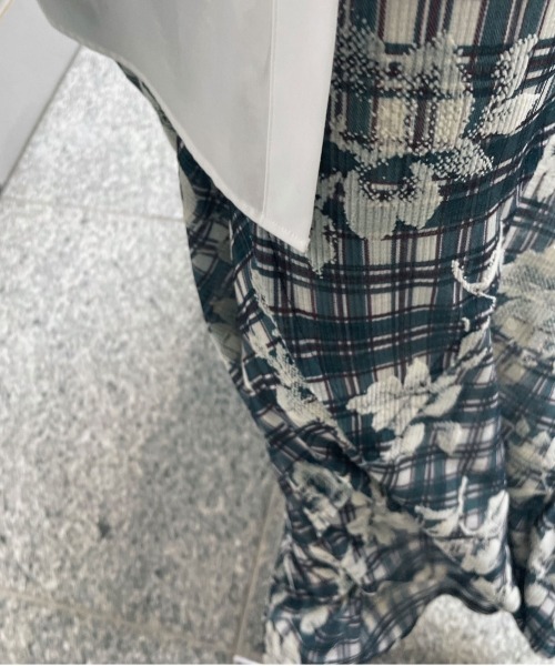 Ameri（アメリ）の「FLOCKY FLOWER TWIST SKIRT（スカート）」 - WEAR