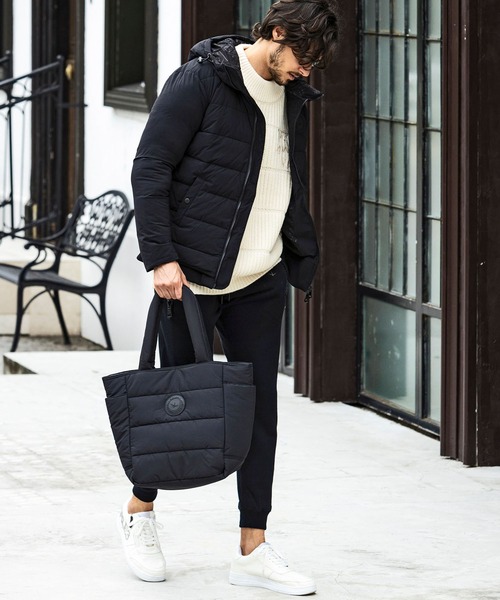 1PIU1UGUALE3 RELAX(ウノピゥウノウグァーレトレ)サークルロゴ ワン