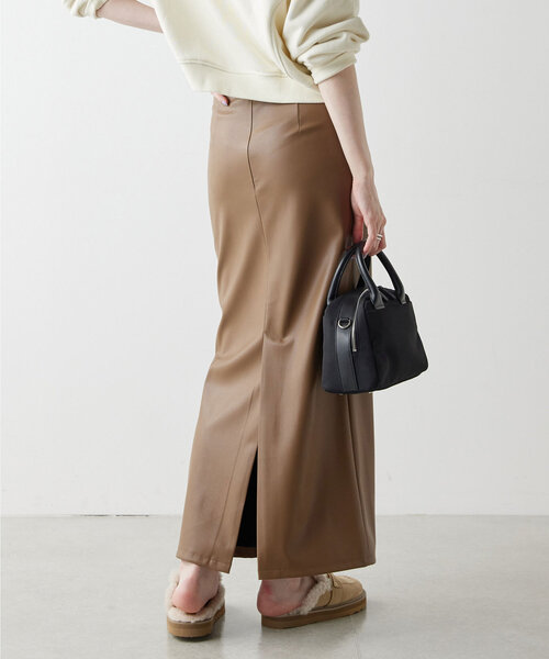 GALLARDAGALANTE（ガリャルダガランテ）の「フェイクレザータイト