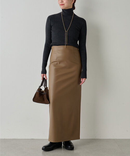 GALLARDAGALANTE（ガリャルダガランテ）の「フェイクレザータイト