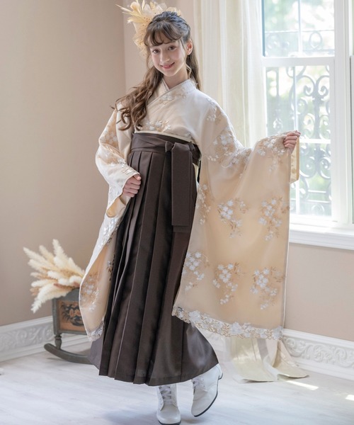 Catherine Cottage（キャサリンコテージ）の「花刺繍チュールレース袴