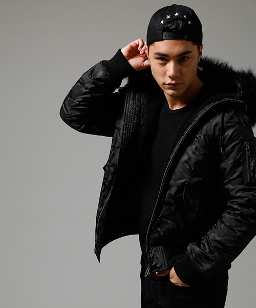 AZUL by moussy（アズールバイマウジー）の「カモフラタフタN-2B