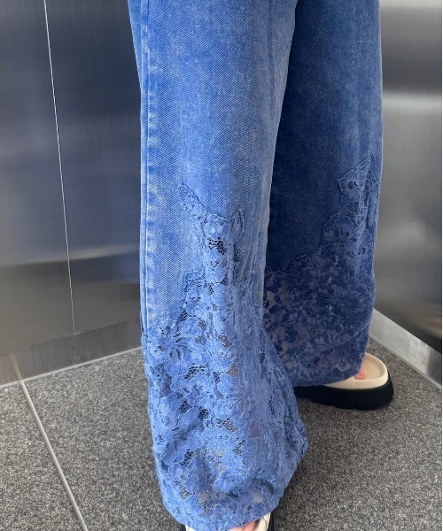 LACE DOCKING FADE DENIM PANTS（デニムパンツ）｜Ameri（アメリ）の