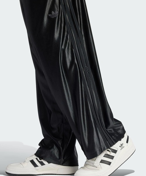 adidas（アディダス）の「Q3 オーバーサイズ パンツ / アディダス