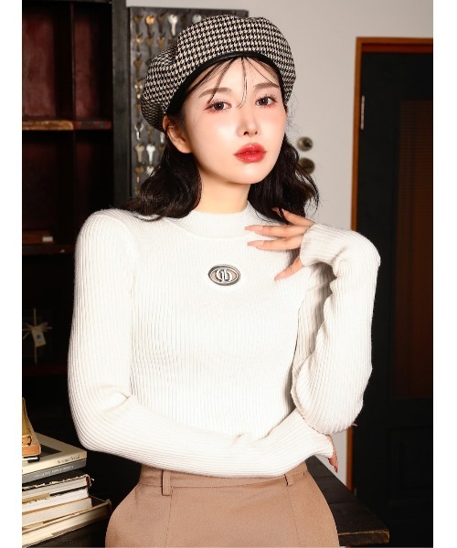 Darich（ダーリッチ）の「Dモチーフショートニットトップス（ニット