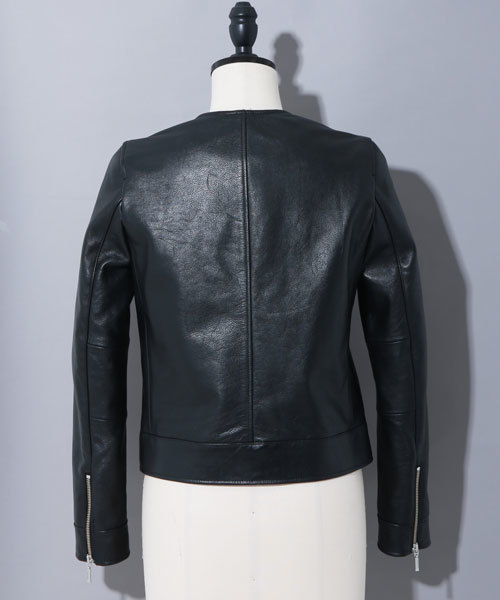 UNITED TOKYO（ユナイテッドトウキョウ）の「ノーカラーセミダブル