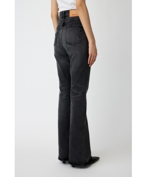 MVS BLACK FLARE（デニムパンツ）｜MOUSSY（マウジー）のファッション