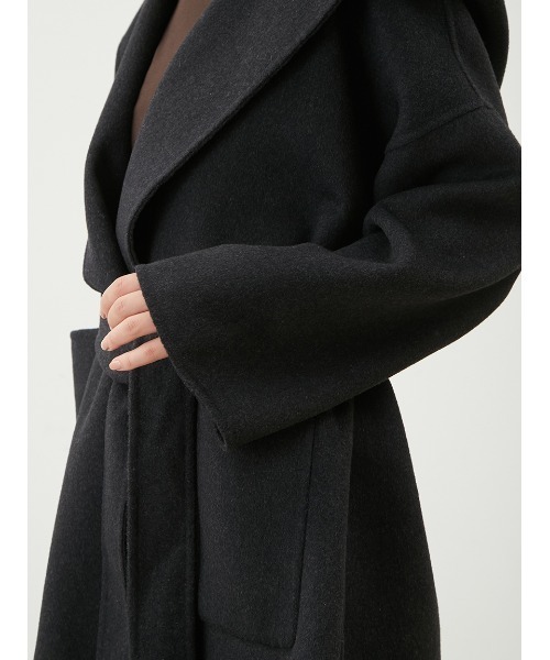 Mila Owen（ミラオーウェン）の「共布ベルト付ハーフ丈フードリバー