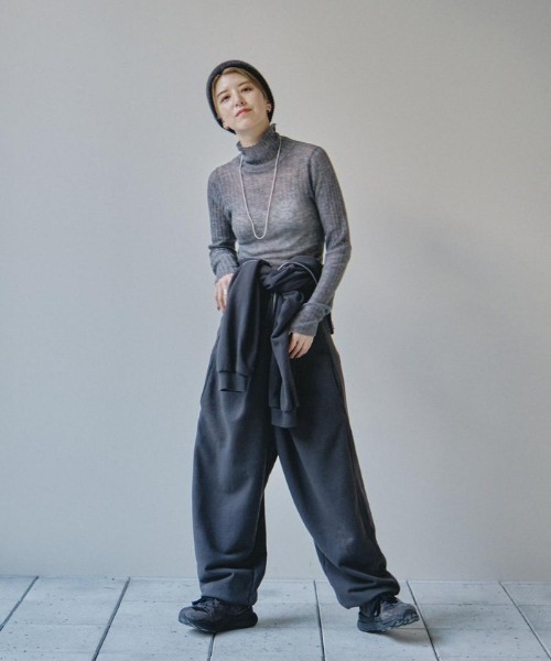 TODAYFUL（トゥデイフル）の「スエットジップコンビネゾン（つなぎ