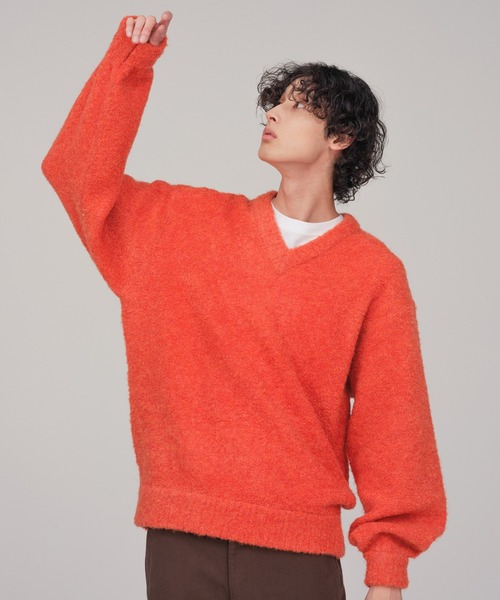 WEB限定】Vネック ボリュームスリーブ ビッグシルエット プードル