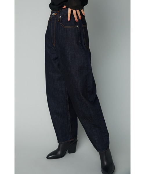 HeRIN.CYE（ヘリンドットサイ）の「cocoon denim pants (ｺｸｰﾝ ﾃﾞﾆﾑ