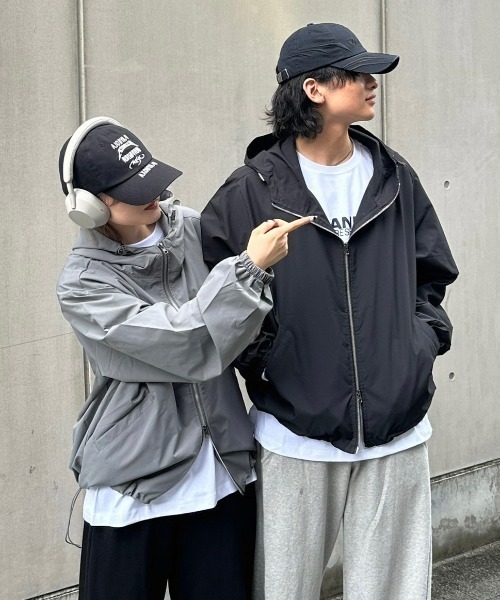 Chikashitsu +（チカシツプラス）の「【Chikashitsu +】unisex cropped