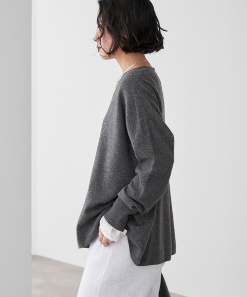 Fine ニュージーウール ニュアンス Vプルオーバー（ニット/セーター