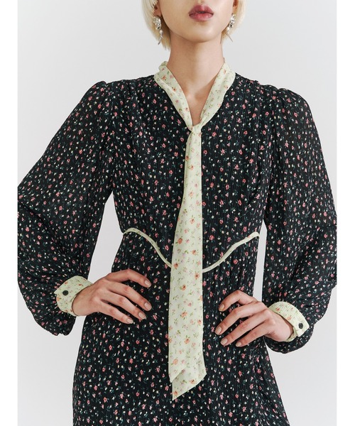 PAMEO POSE（パメオポーズ）の「Flora AIO（つなぎ/オールインワン