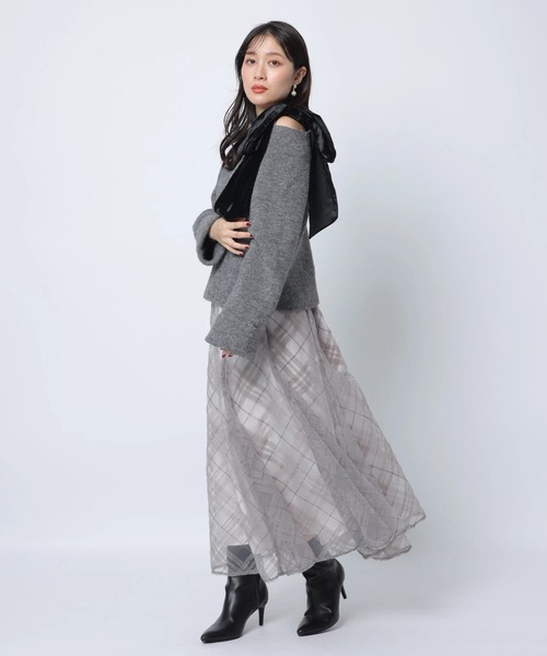 Apuweiser-riche（アプワイザーリッシェ）の「ベロアリボンゆるニット