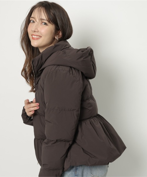 Apuweiser-riche（アプワイザーリッシェ）の「〈撥水〉ペプラムダウン