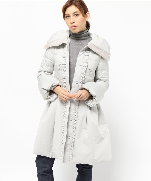 TO BE CHIC（トゥー ビー シック）の「フリルタフタダウンコート