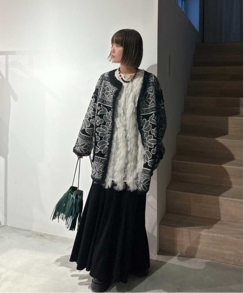 Ameri（アメリ）の「RUG PATTERN KNIT JACKET（ノーカラージャケット