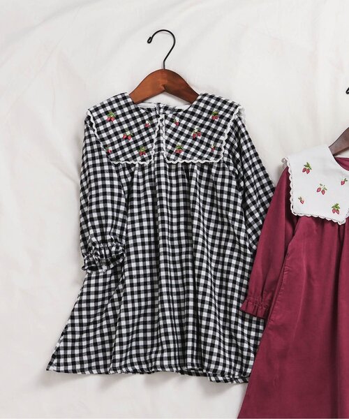 apres les cours（アプレレクール）の「いちご襟刺繍チェック