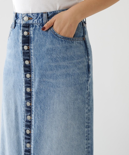 Whim Gazette（ウィムガゼット）の「ボタンデニムスカート（デニム