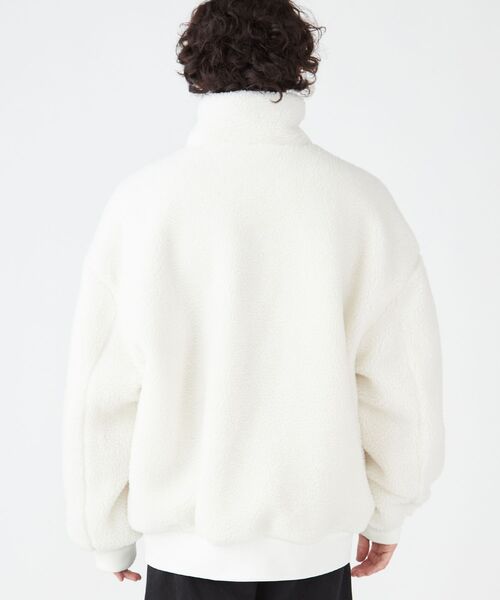 Calvin Klein（カルバン・クライン）の「リバーシブル シェルパ