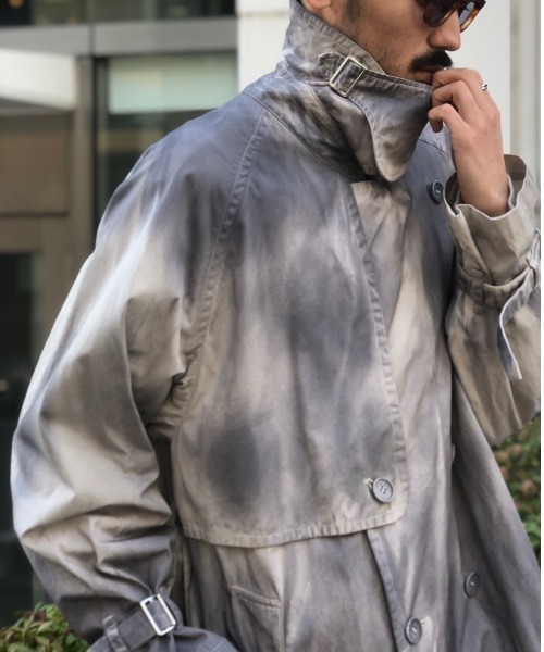 YOKE（ヨーク）の「YOKE/ヨーク/SPRAY PRINTED TRENCH SP（トレンチ