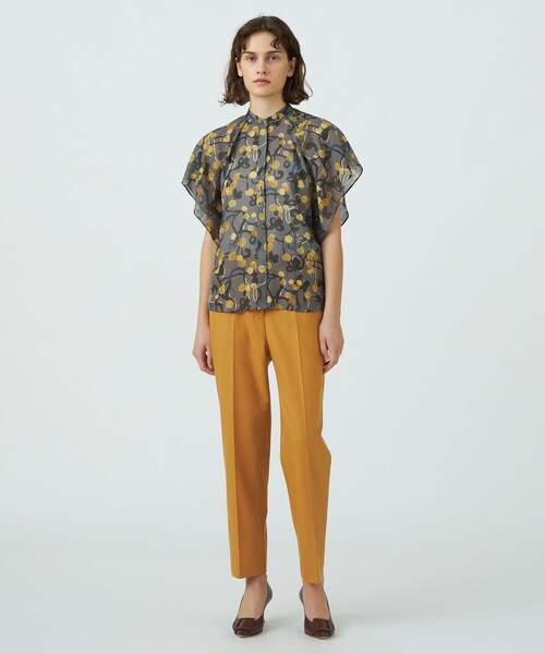 TOMORROWLAND （トゥモローランド）の「フラワープリント フレアタック