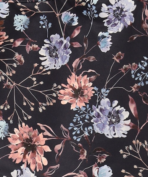 Chacott（チャコット）の「ホリデーフラワープリントレギンス