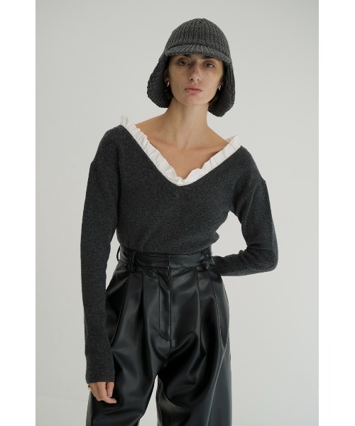 CLANE（クラネ）の「CLANE/クラネ/2WAY FRILL V NECK KNIT TOPS（T